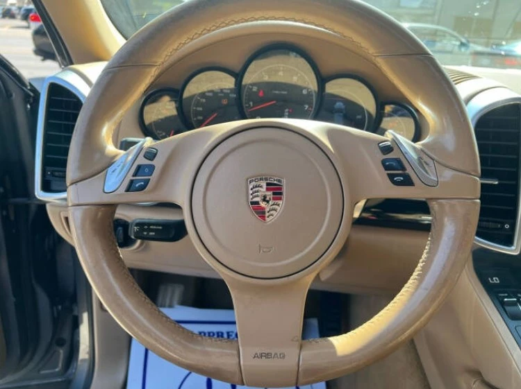 2011 Porsche 958 Cayenne - Image 10 of 20