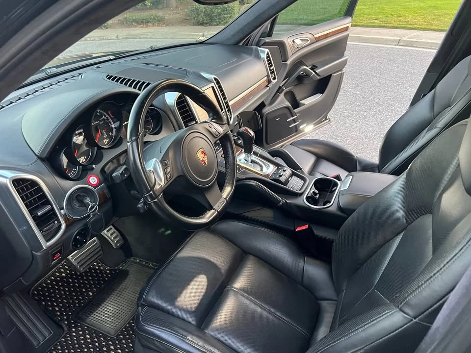 2011 Porsche 958 Cayenne Turbo - Image 7 of 14