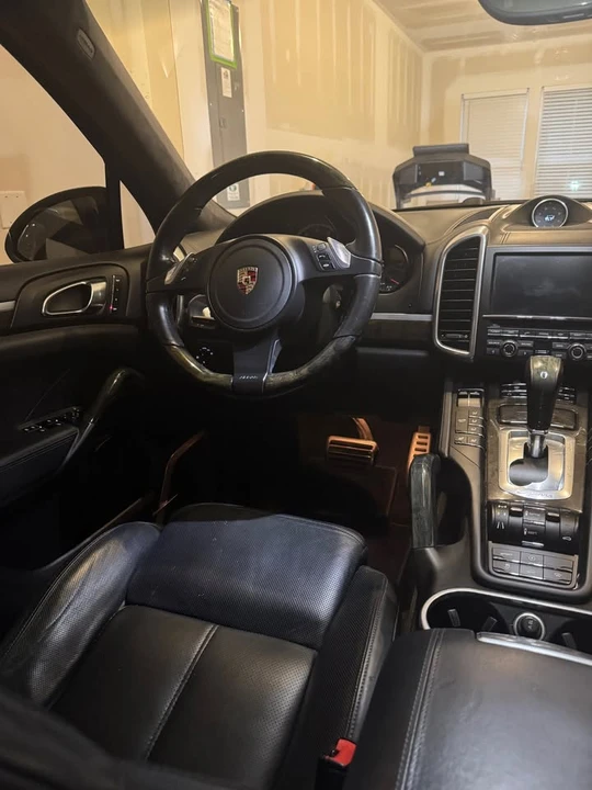 2011 Porsche 958 Cayenne Turbo - Image 10 of 14