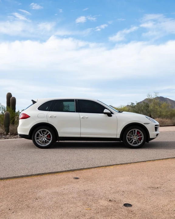 2011 Porsche 958 Cayenne Turbo - Image 9 of 20