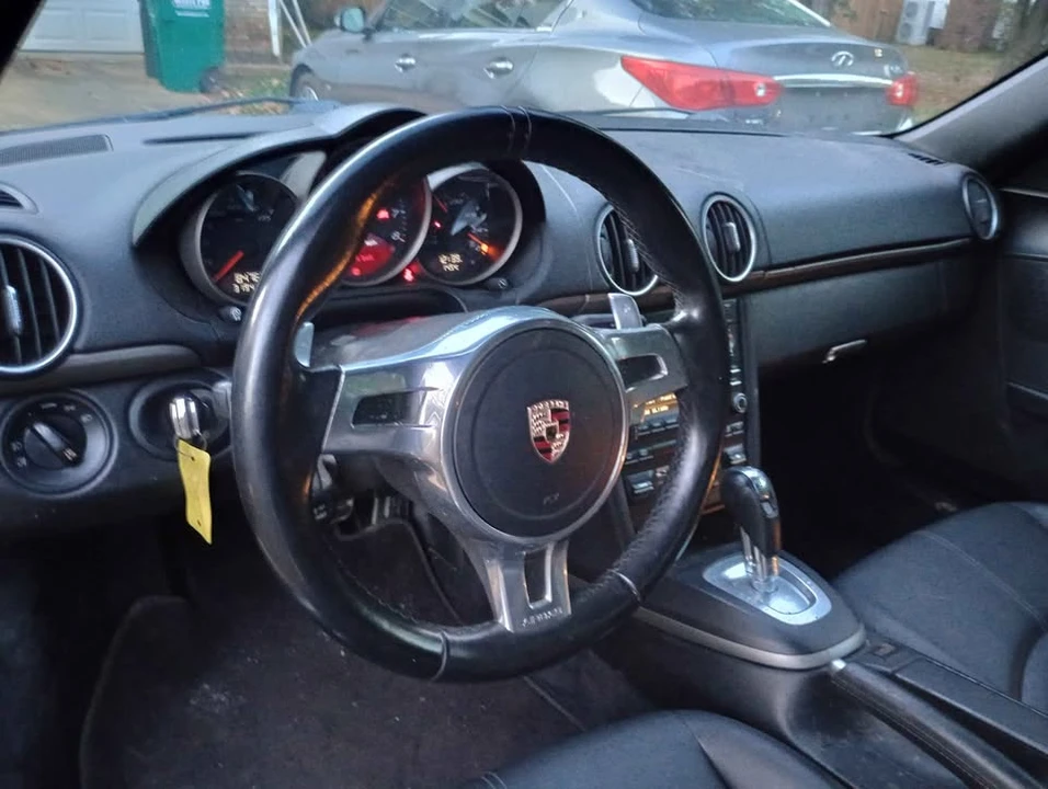 2011 Porsche 987 Cayman - Image 16 of 20