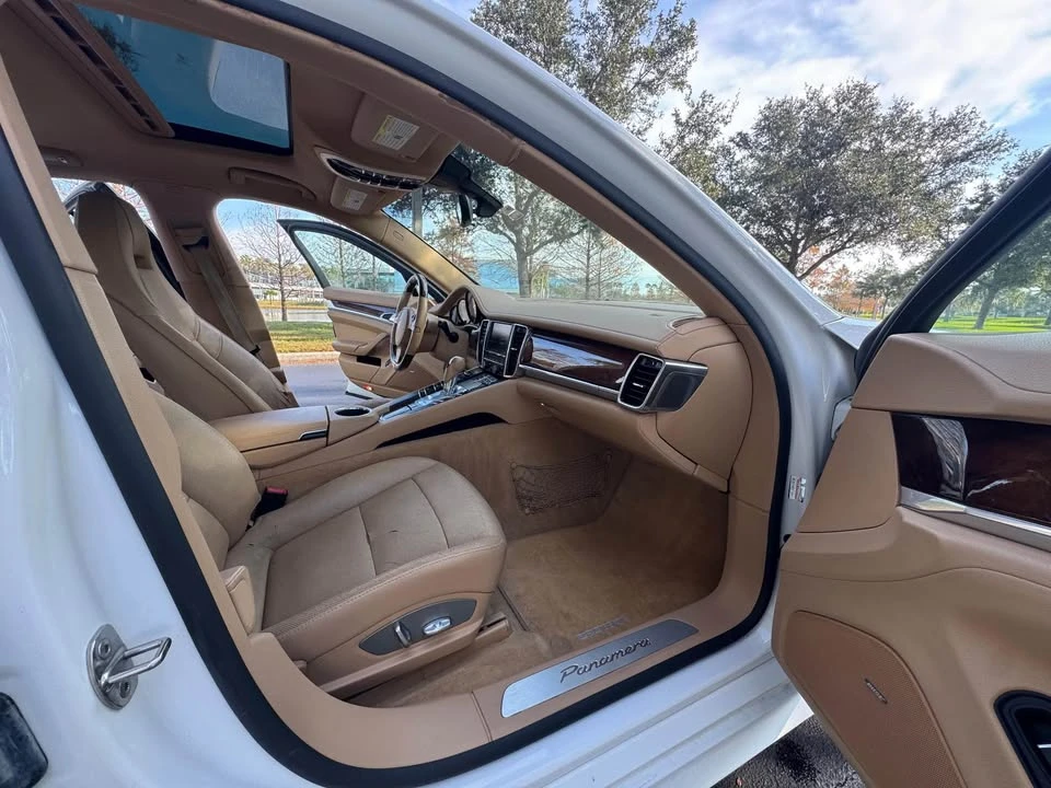 2011 Porsche 970 Panamera - Image 16 of 17
