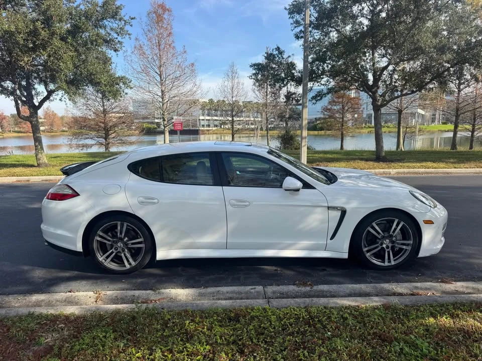 2011 Porsche 970 Panamera - Image 2 of 17