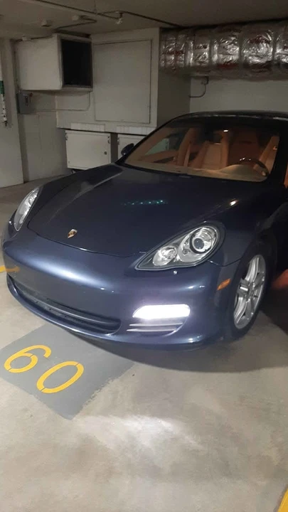 2011 Porsche 970 Panamera 4S - Image 9 of 12
