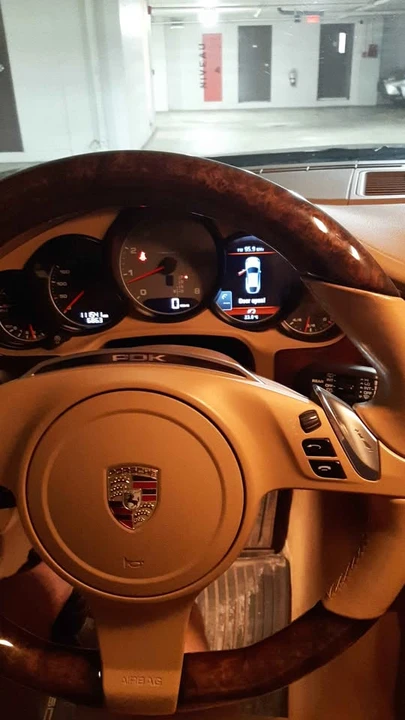 2011 Porsche 970 Panamera 4S - Image 8 of 12