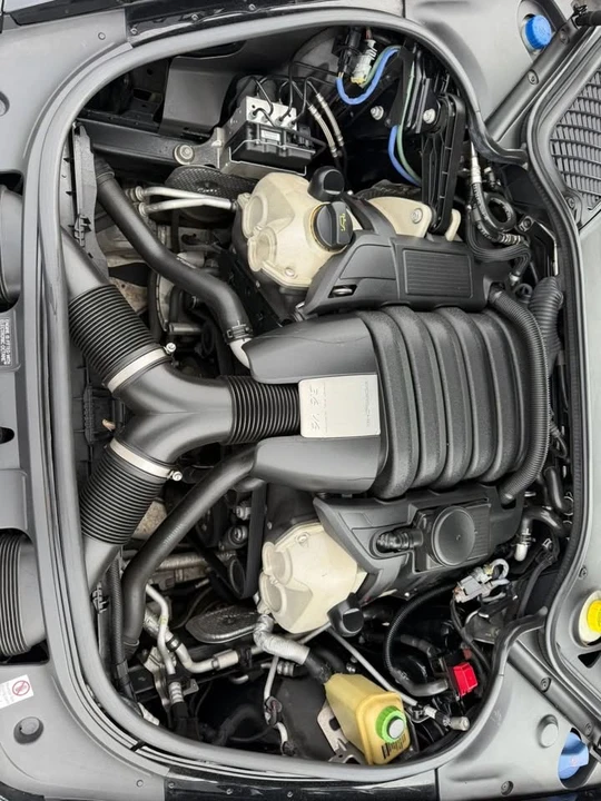 2011 Porsche 970 Panamera - Image 10 of 17