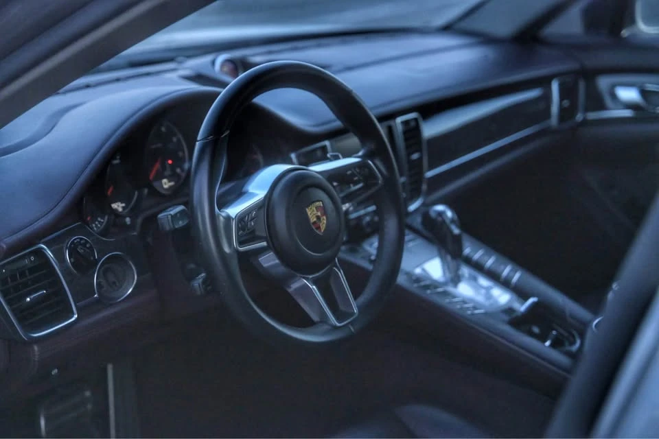 2011 Porsche 970 Panamera - Image 5 of 10