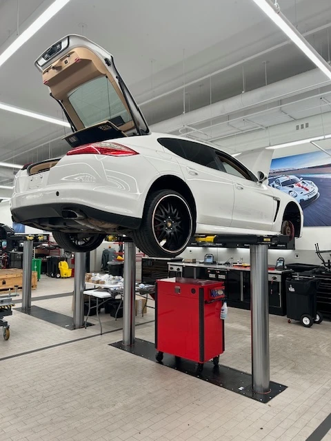 2011 Porsche 970 Panamera - Image 10 of 10
