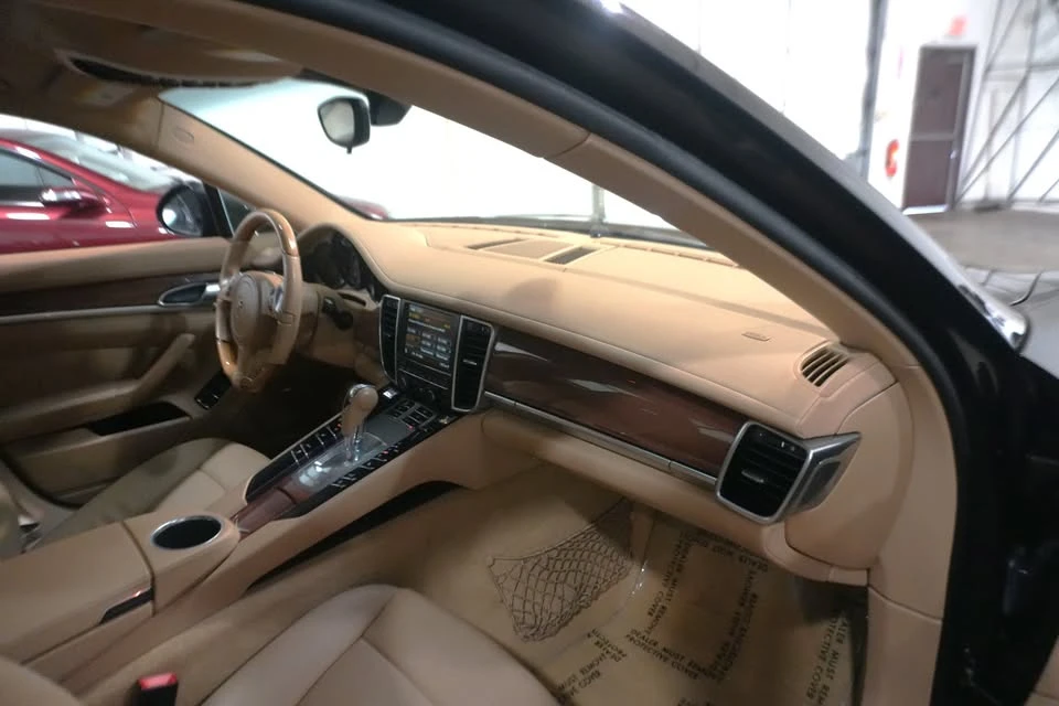 2011 Porsche 970 Panamera - Image 14 of 20
