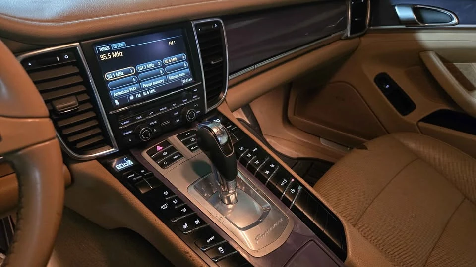 2011 Porsche 970 Panamera - Image 9 of 13