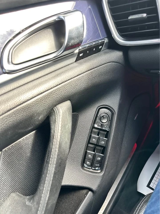 2011 Porsche 970 Panamera - Image 17 of 18
