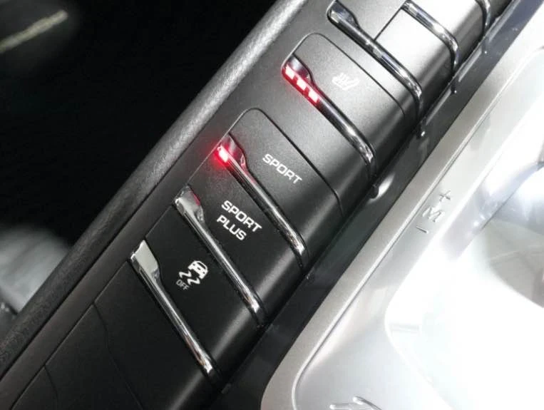 2011 Porsche 970 Panamera - Image 10 of 15