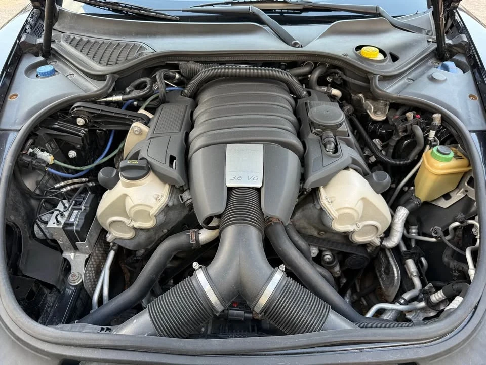 2011 Porsche 970 Panamera 4S - Image 16 of 17