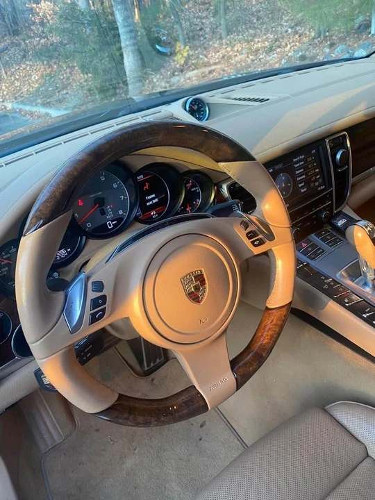 2011 Porsche 970 Panamera 4S - Image 8 of 10