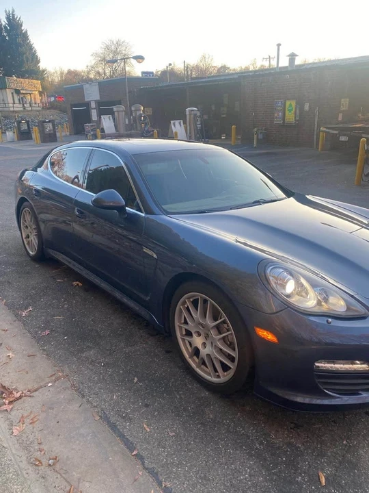 2011 Porsche 970 Panamera 4S - Image 5 of 10