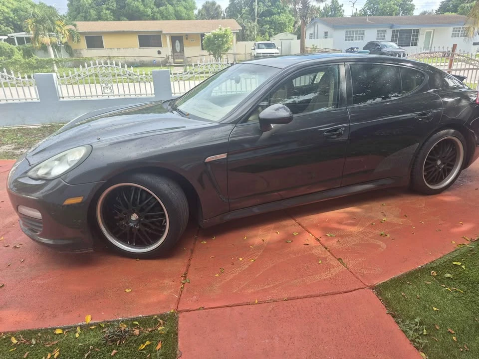2011 Porsche 970 Panamera 4S - Image 3 of 6