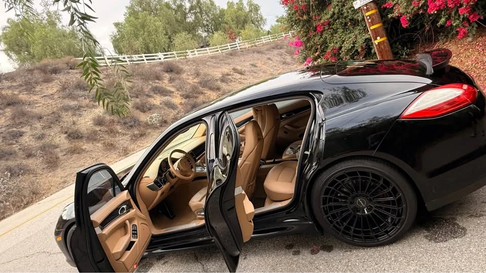 2011 Porsche 970 Panamera - Image 8 of 11