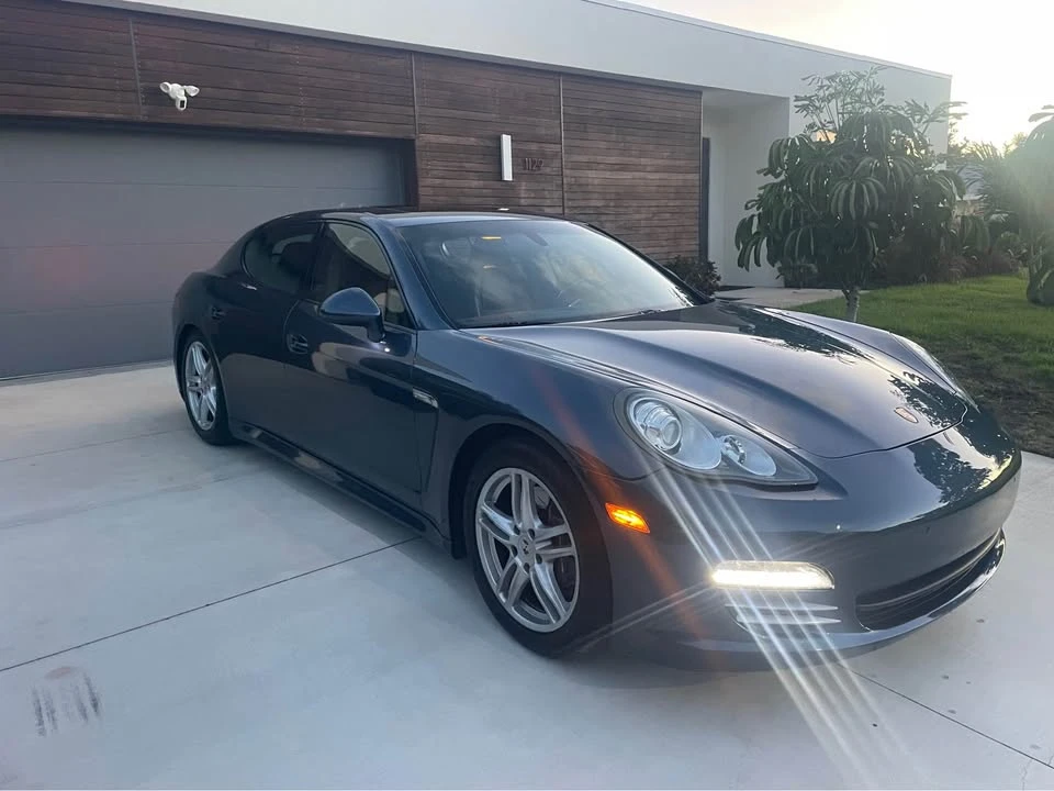 2011 Porsche 970 Panamera 4S - Image 6 of 7