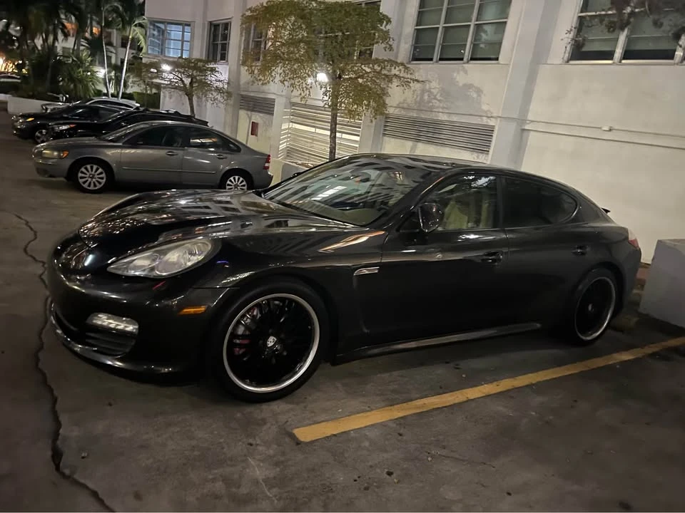 2011 Porsche 970 Panamera 4S - Image 2 of 8