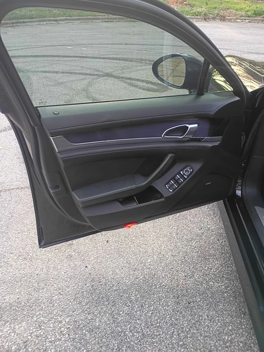 2011 Porsche 970 Panamera - Image 17 of 18