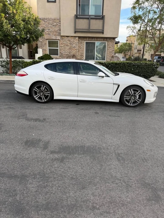 2011 Porsche 970 Panamera - Image 2 of 16