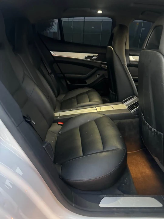 2011 Porsche 970 Panamera 4S - Image 9 of 10