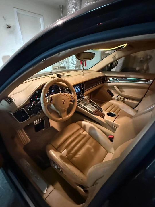 2011 Porsche 970 Panamera 4S - Image 5 of 6