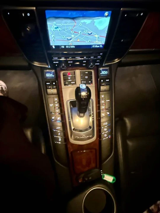 2011 Porsche 970 Panamera 4S - Image 8 of 8