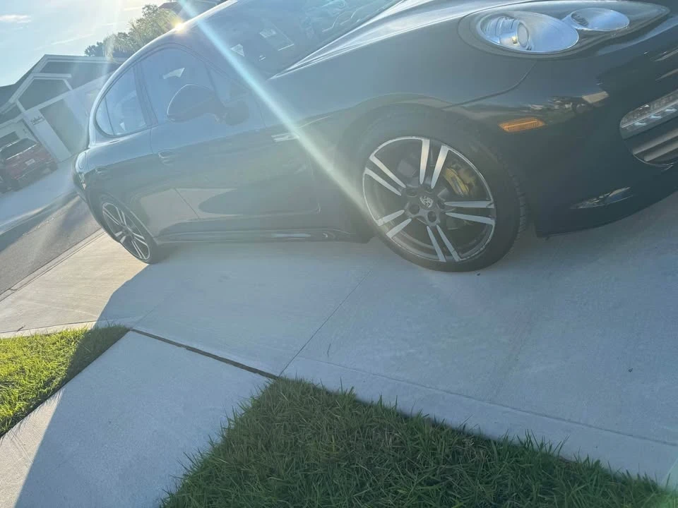2011 Porsche 970 Panamera 4S - Image 4 of 5