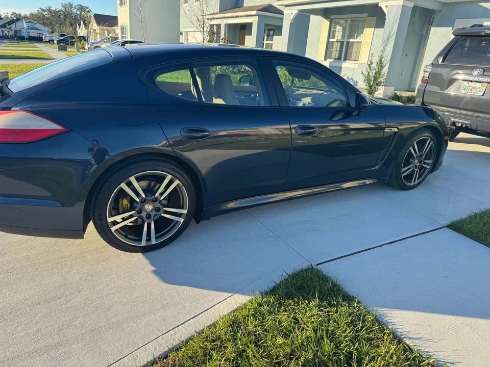 2011 Porsche 970 Panamera 4S - Image 5 of 5