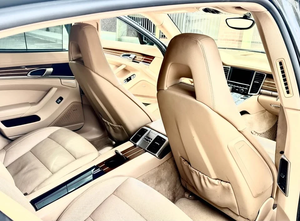 2011 Porsche 970 Panamera 4S - Image 8 of 12