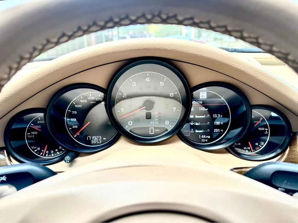 2011 Porsche 970 Panamera 4S - Image 9 of 12