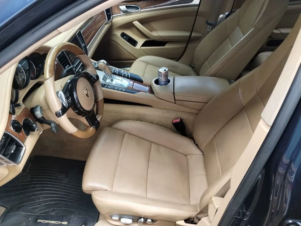2011 Porsche 970 Panamera 4S - Image 6 of 7