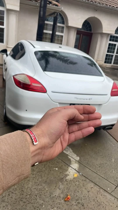 2011 Porsche 970 Panamera 4S - Image 4 of 4
