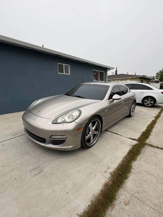 2011 Porsche 970 Panamera 4S - Image 2 of 3