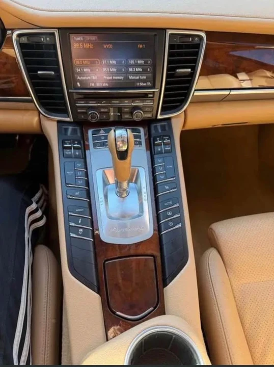 2011 Porsche 970 Panamera 4S - Image 8 of 13