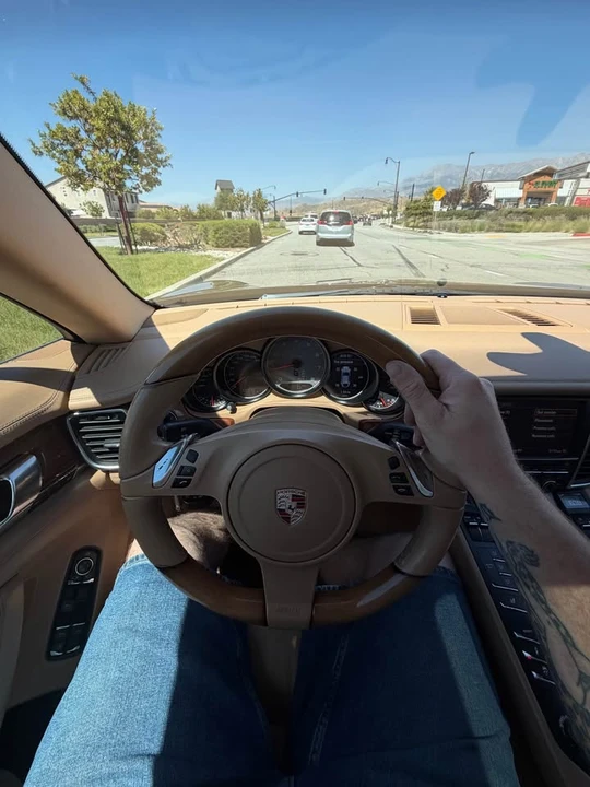 2011 Porsche 970 Panamera 4S - Image 4 of 11