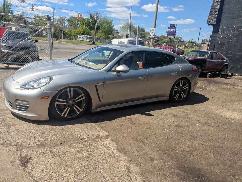2011 Porsche 970 Panamera 4S - Image 4 of 12