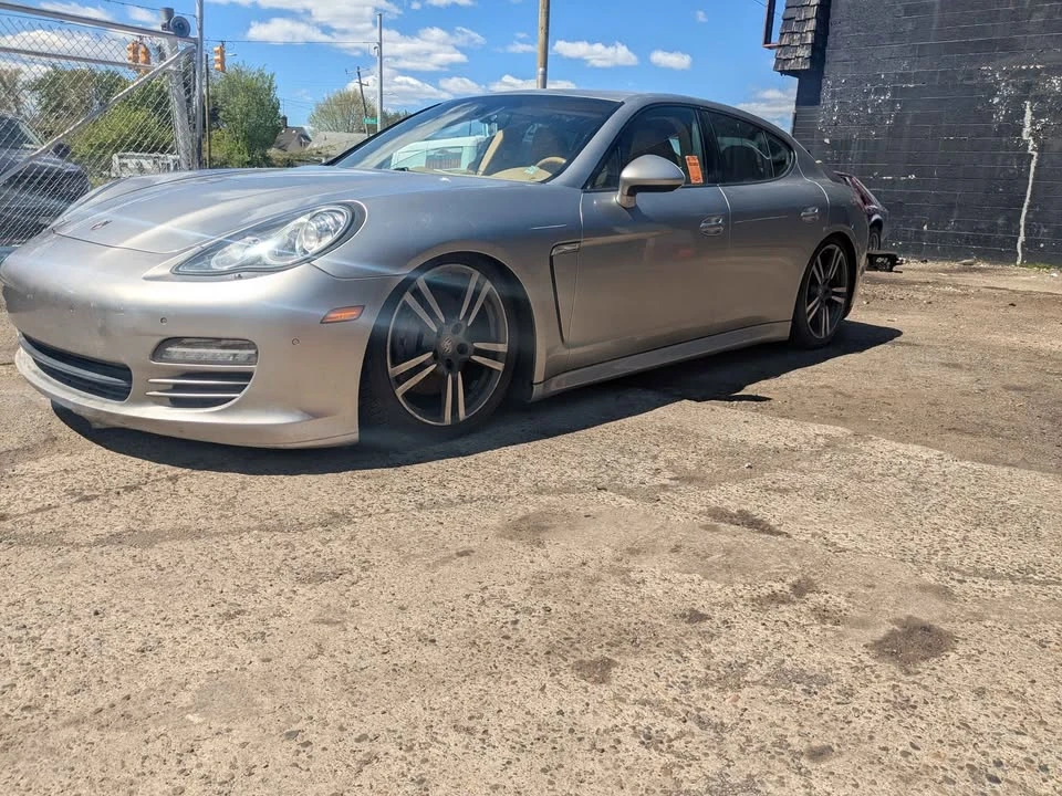 2011 Porsche 970 Panamera 4S - Image 6 of 12