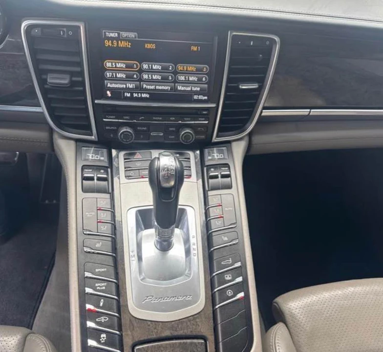 2011 Porsche 970 Panamera 4S - Image 14 of 17