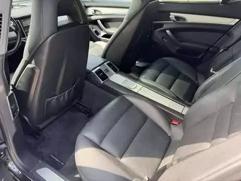 2011 Porsche 970 Panamera 4S - Image 8 of 11