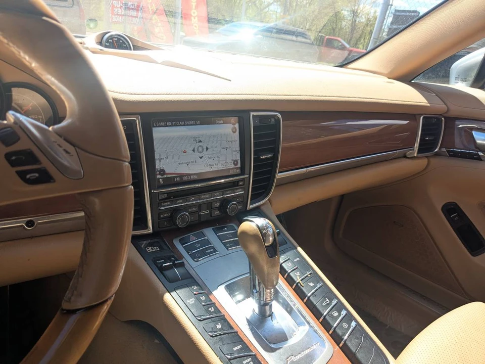 2011 Porsche 970 Panamera 4S - Image 10 of 11