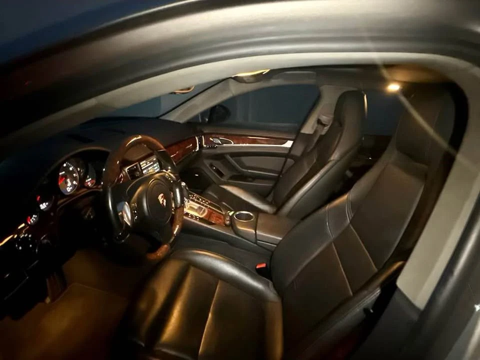 2011 Porsche 970 Panamera 4S - Image 5 of 7
