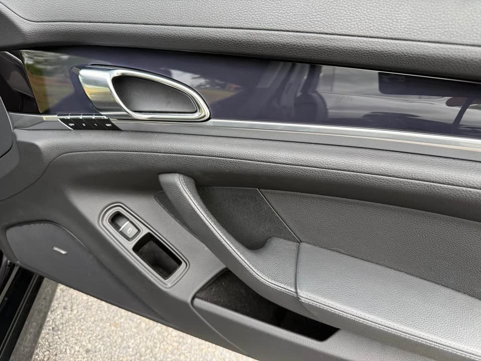 2011 Porsche 970 Panamera 4S - Image 10 of 15
