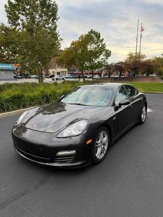 2011 Porsche 970 Panamera S - Image 2 of 8