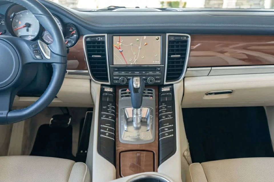 2011 Porsche 970 Panamera - Image 14 of 18