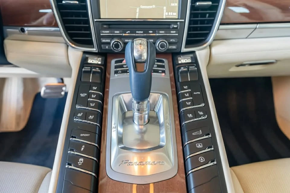 2011 Porsche 970 Panamera - Image 15 of 18
