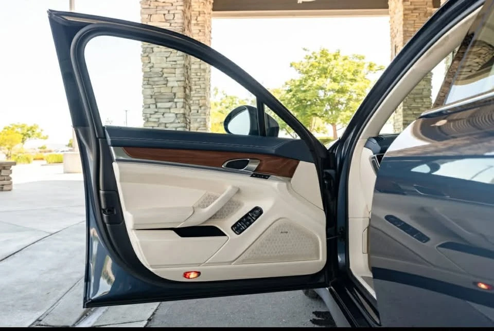 2011 Porsche 970 Panamera - Image 18 of 18