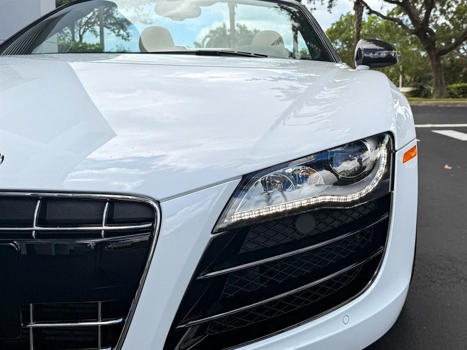 2011 Audi 42 R8 - Image 3 of 4