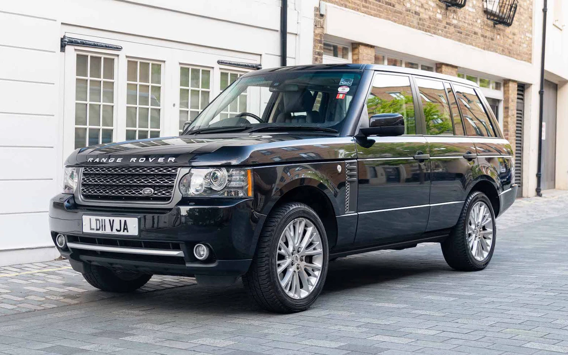 2011 Land Rover Range Rover L322 - Image 2 of 31